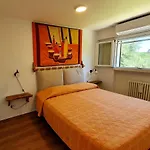 Trullo Gaio - -valle D'itria- *