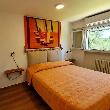 Trullo Gaio - -valle D'itria- *